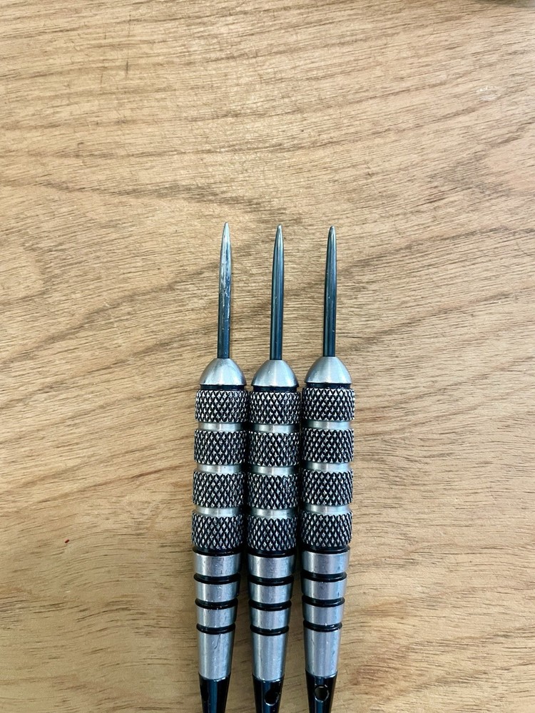 Harrows Darts Suregrip In Case