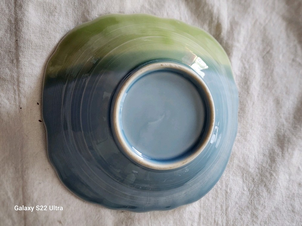 333. Trinket/Candy Dish, Blue/Green Leaf Pattern