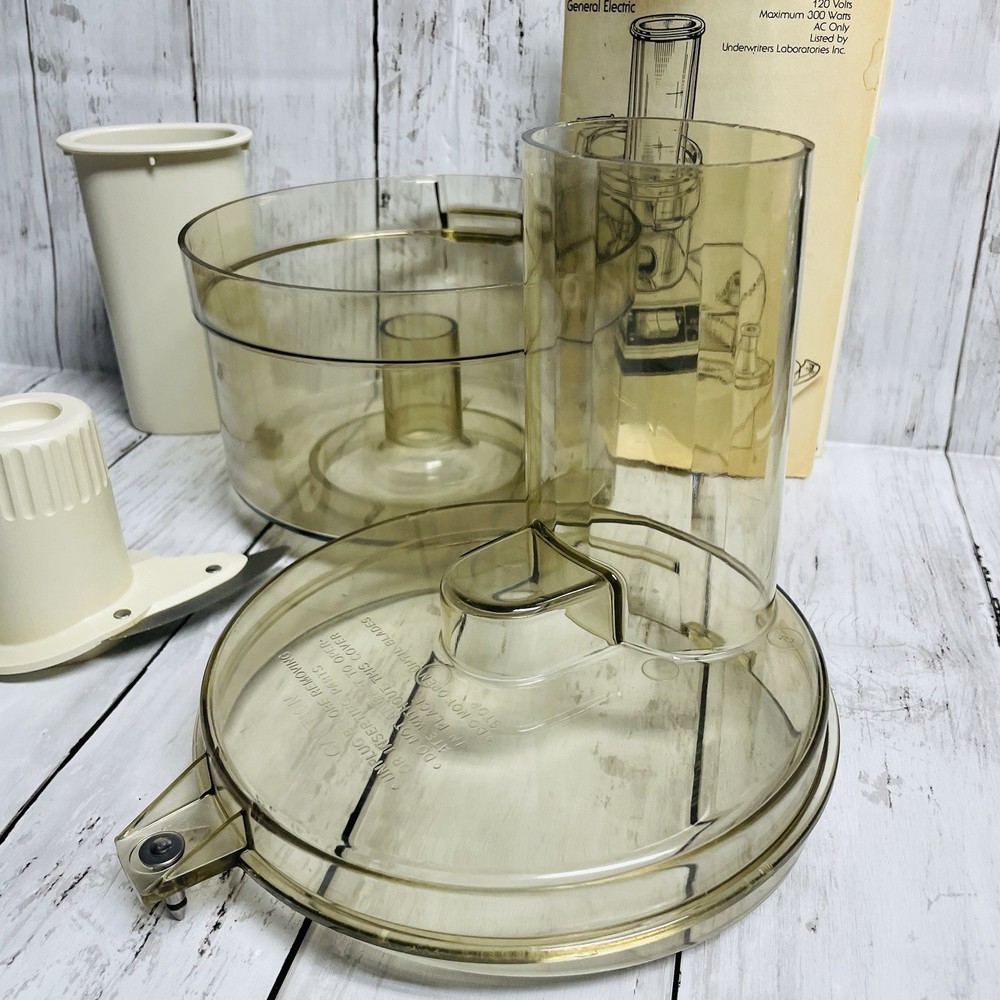 General Electric D2-FP1 Food Processor Bowl, Lid, Blade & Pusher
