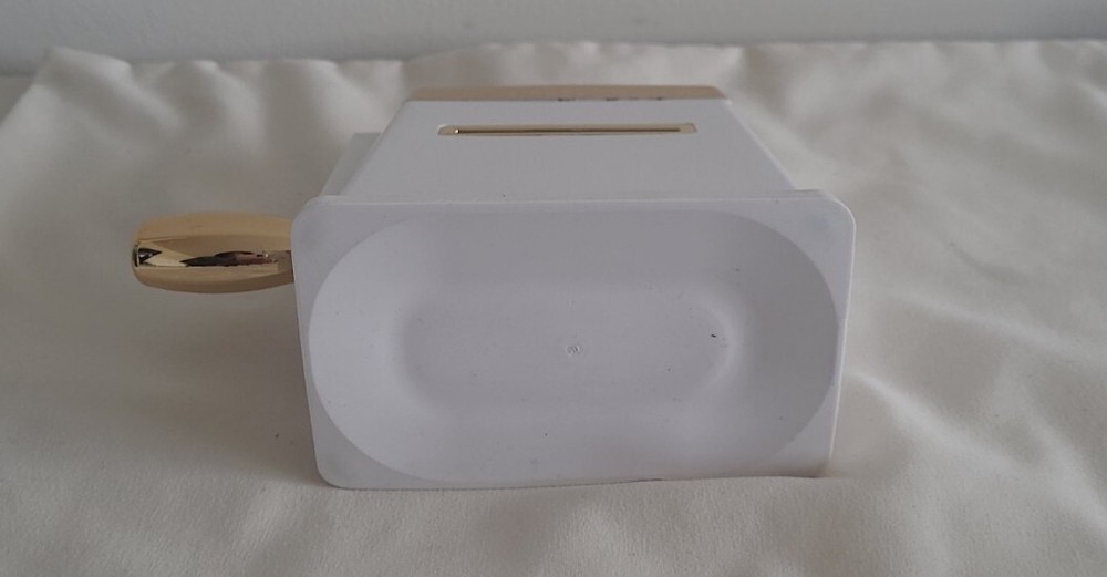 Diamond Press In Gold And White