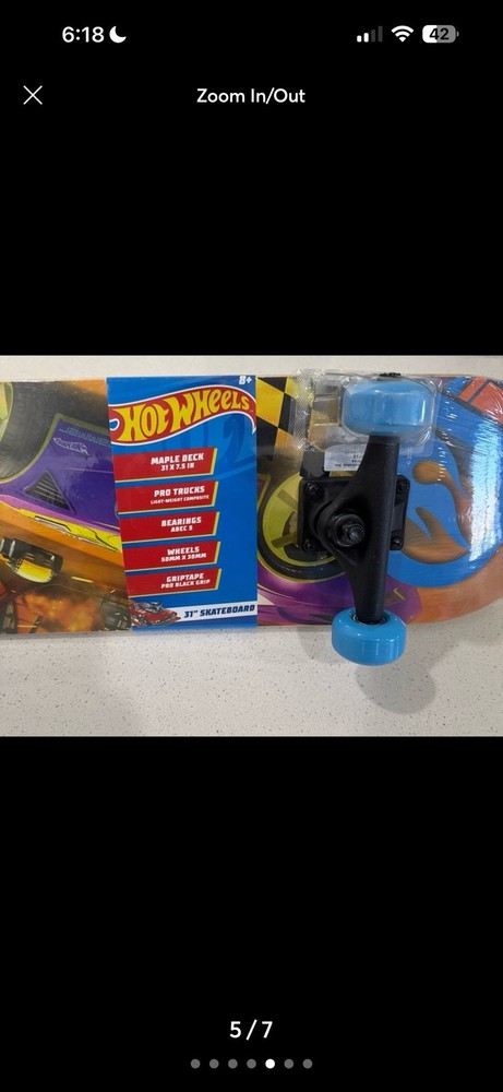 Hot Wheels Infinite Loop 31-inch complete skateboard
