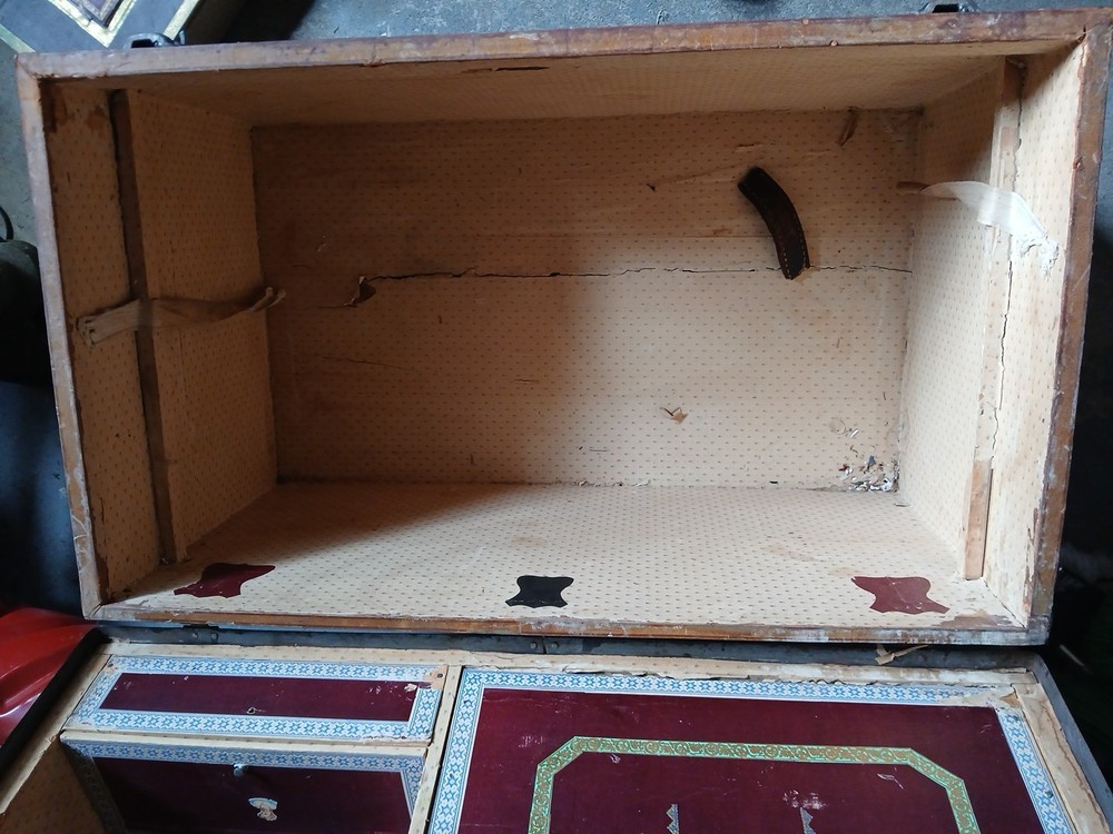 Antique Steamer Trunk with Tray