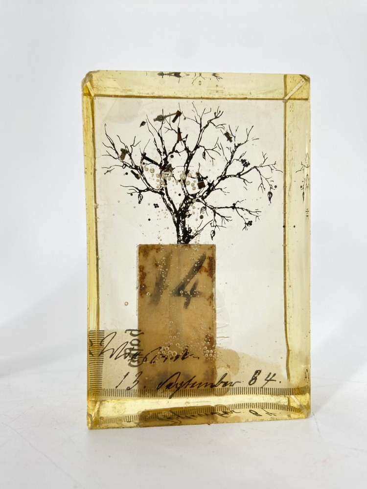 * ART SCULPTURE 90s MINIATURE ART TABLE OBJECT EPOXY RESIN