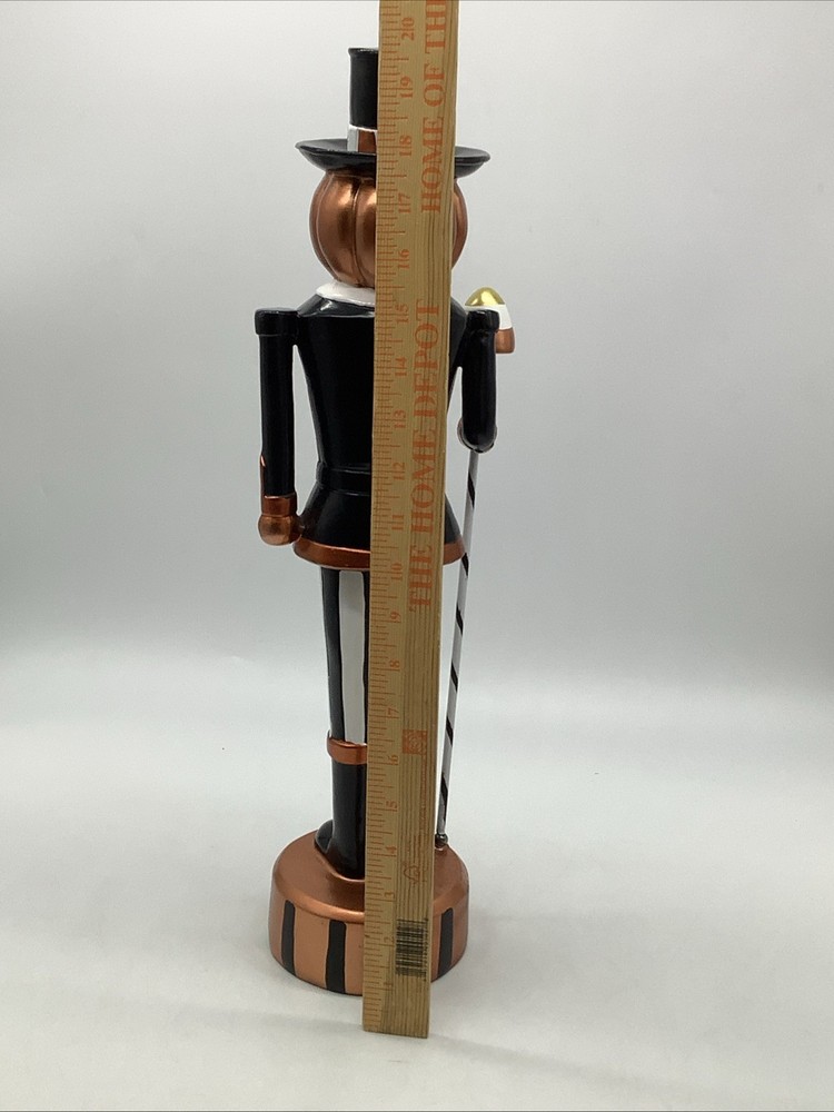 19” Pumpkinhead LIGHTED Halloween Nutcracker