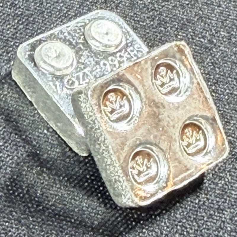Monarch 1/2 oz of Silver Building Blocks 2x 1/4 oz Lego Stackable Bars