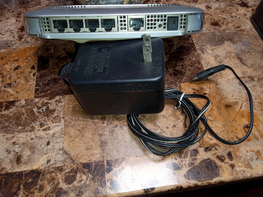 NETGEAR Cable/DSL Web Safe Router Gateway RP614