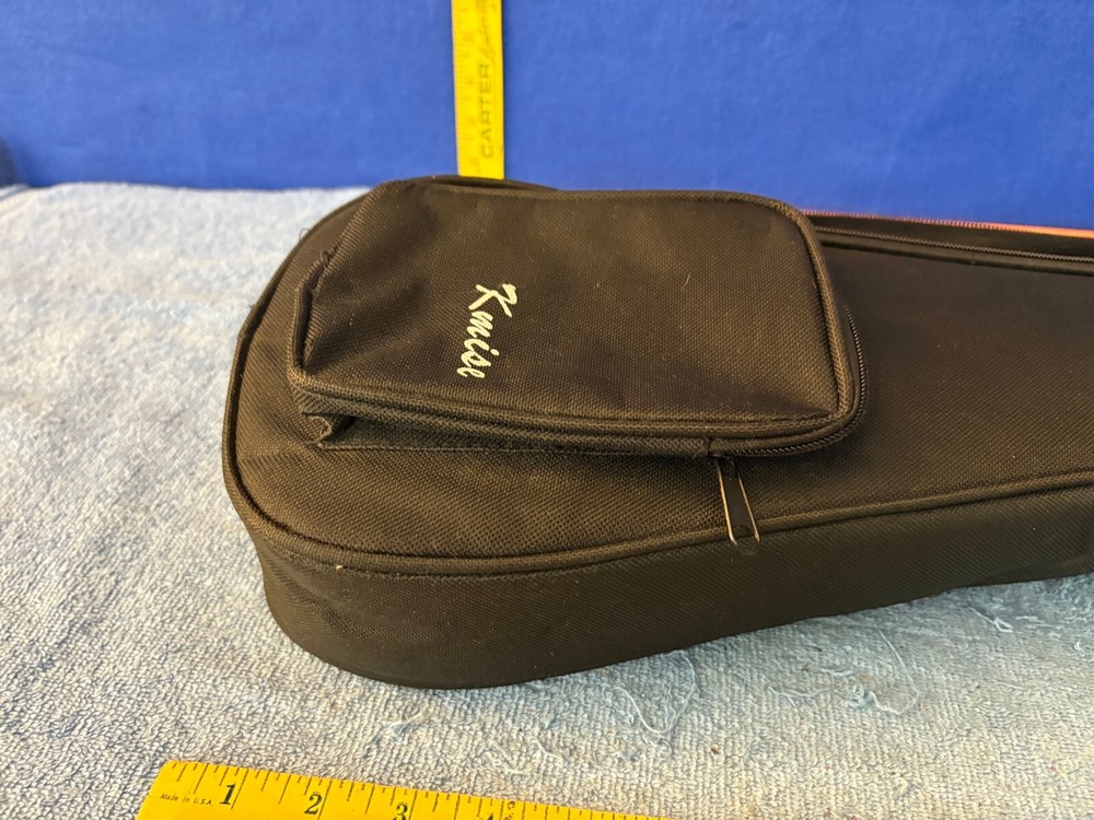 Kmise KMU21S 21in Ukulele w/ Case