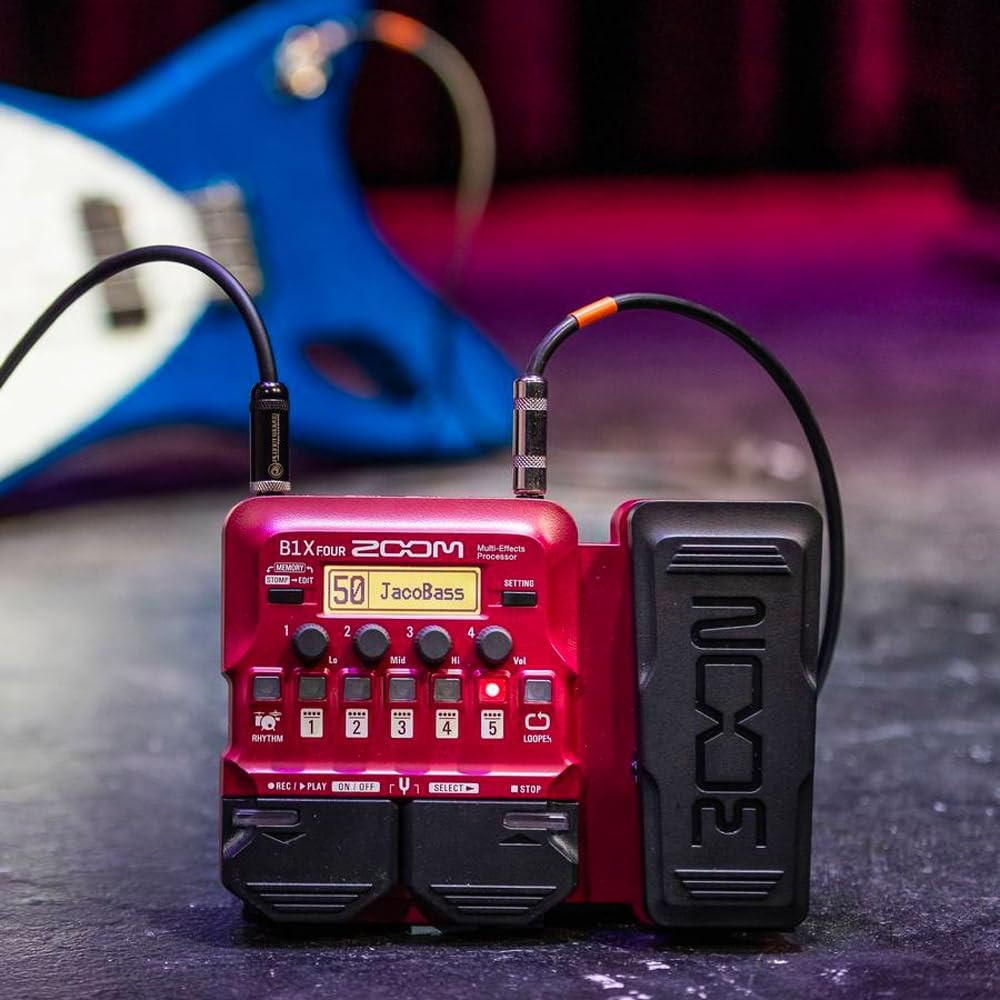 B1X FOUR Bass Multi-Effects Processor with Expression Pedal