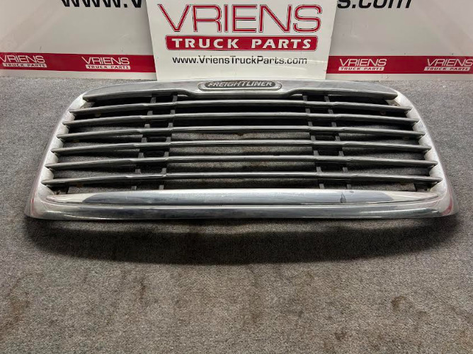 FREIGHTLINER 17-15107-000 GRILLE