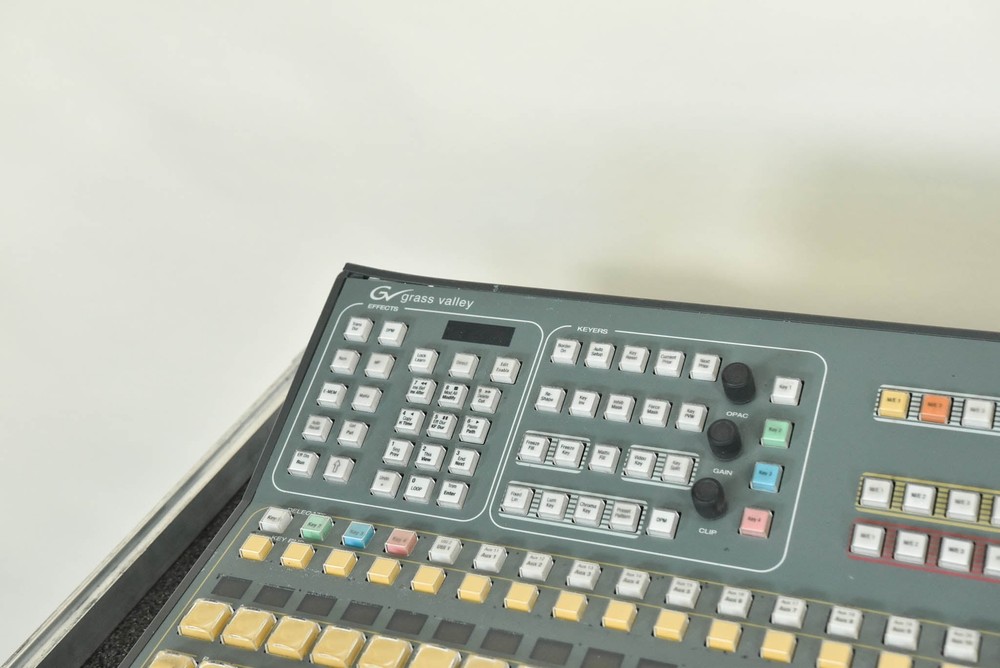 Grass Valley Kayak 2ME CP RC400 Control Panel with Case CG006EC