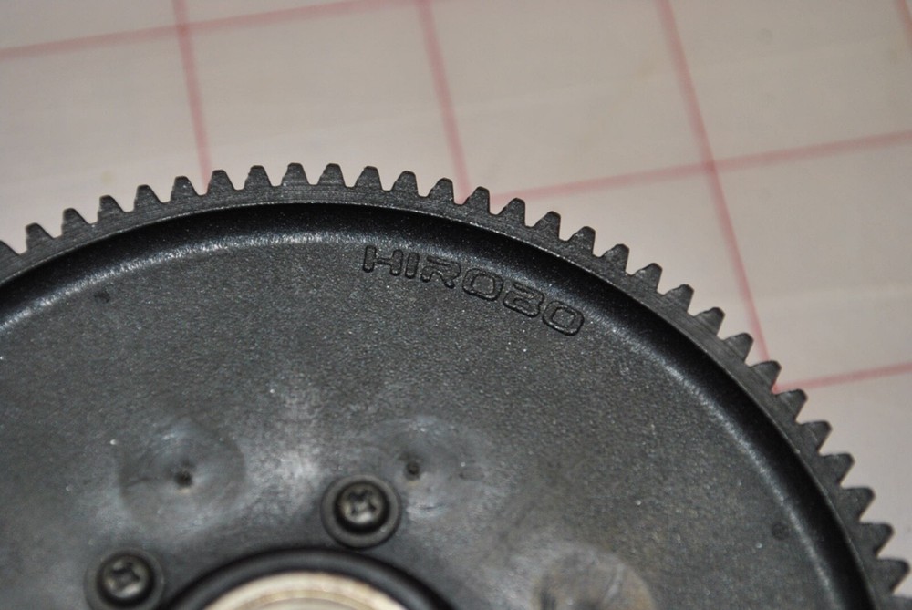 Hirobo Freya .90 main drive gear and one-way, nice.