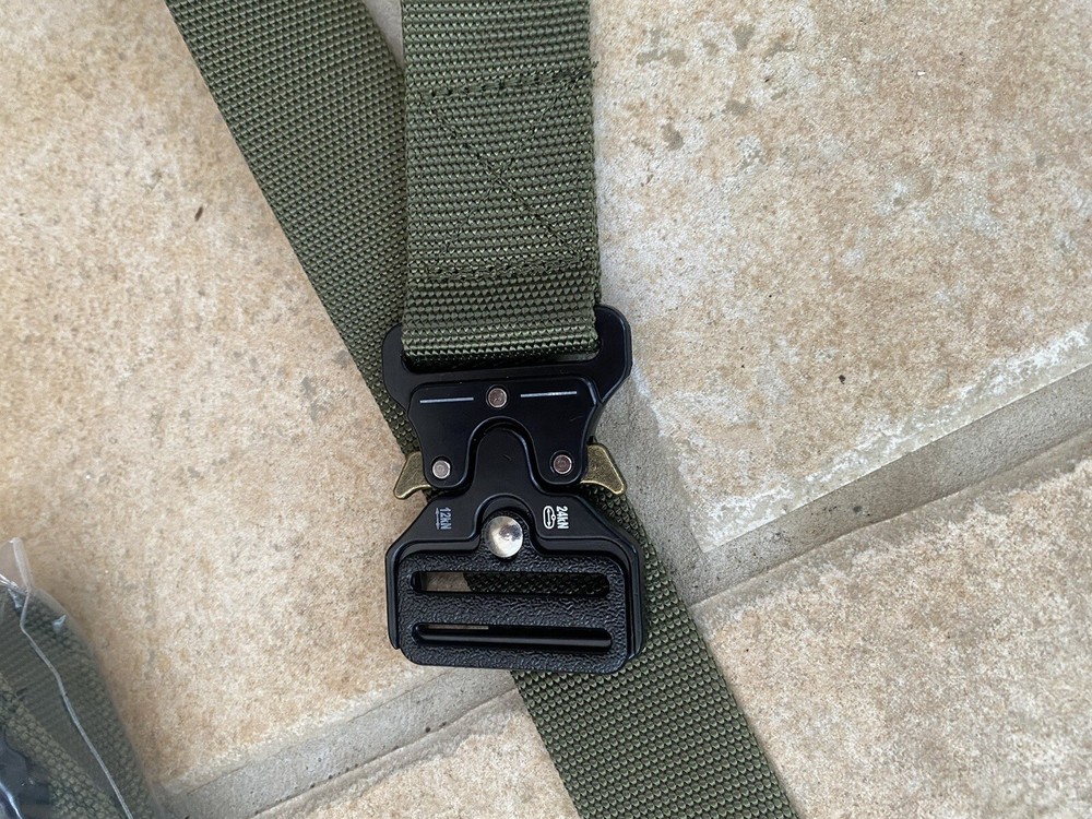 tactical belt with clip