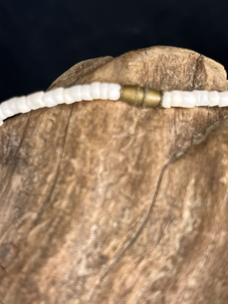 VINTAGE 16” 2.7 MM SHELL NECKLACE