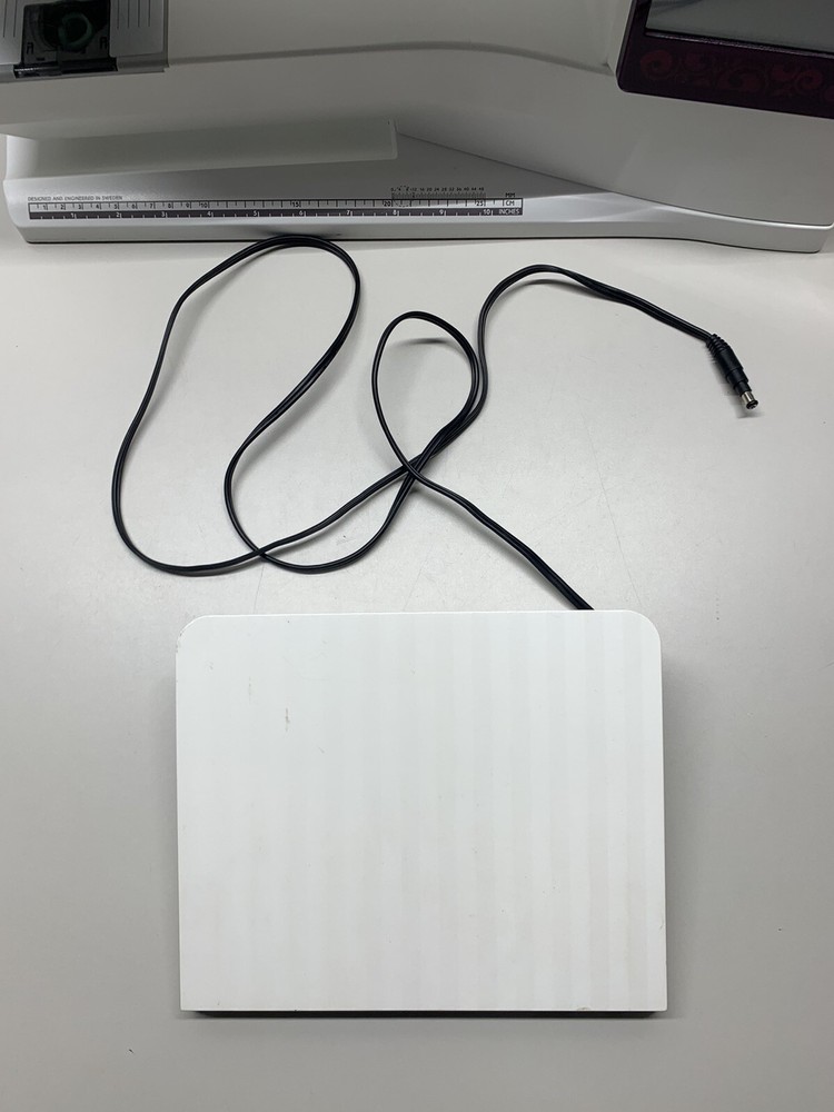 Husqvarna Viking Designer Ruby Royale Embroidery Machine