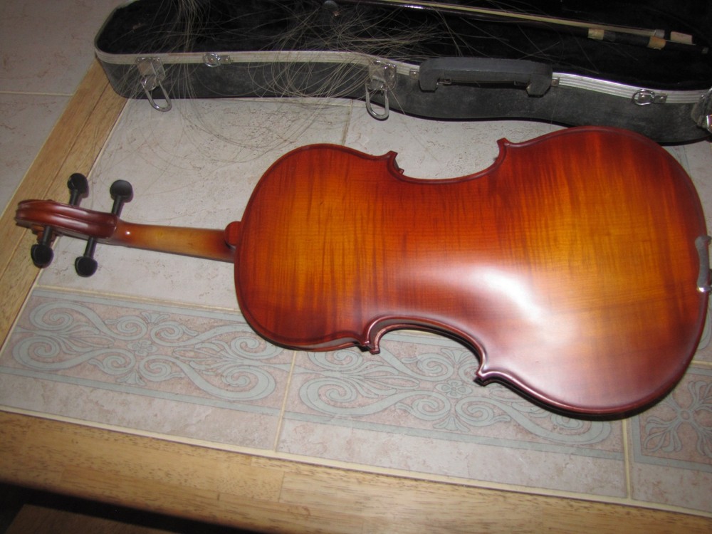 Student Violin with Case and Bow Perfect for Beginners