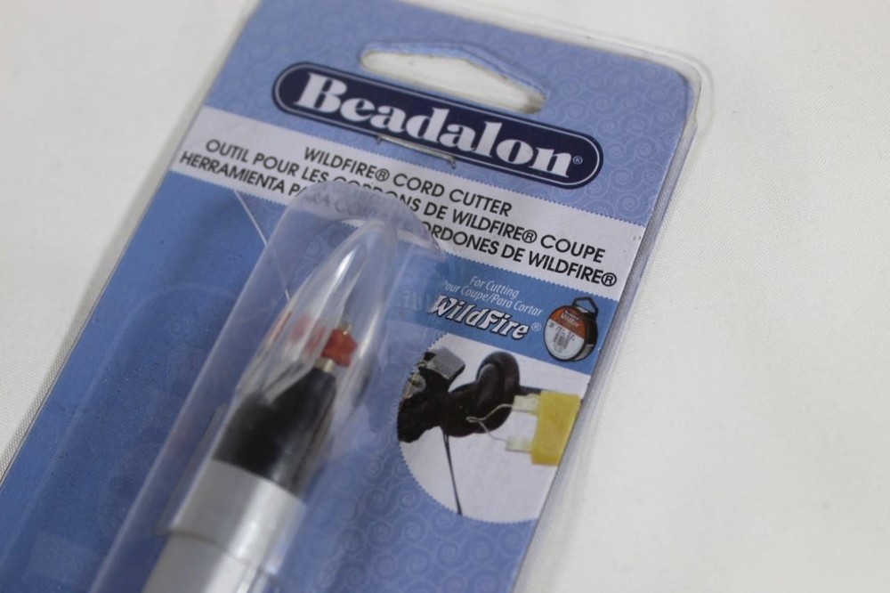Beadalon Wildfire Battery Powered Heated Macrame Cord & Fireline Beading Cutter