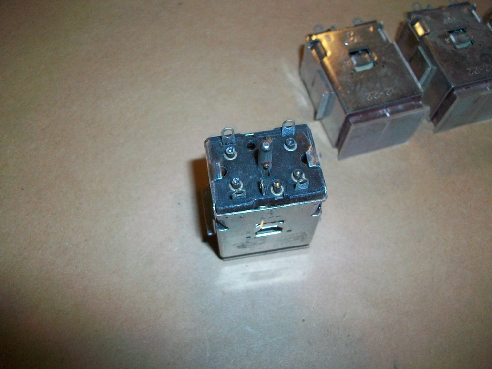 4pc Master Specialites Indicator Lamp 12-22 NEW
