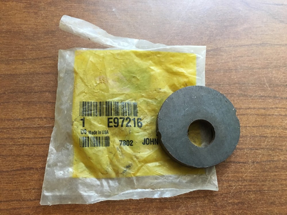 John Deere E97216 Spacer