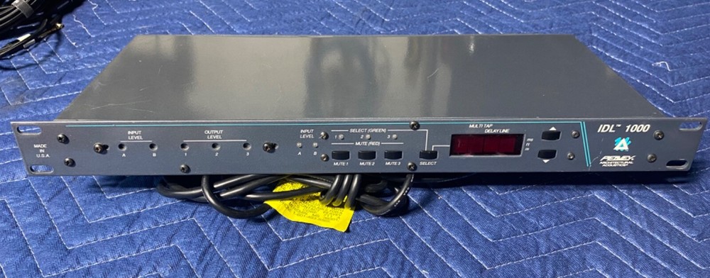 Peavey IDL 1000 2 Input Multi-Tap Digital Delay Rack Mounted Effect