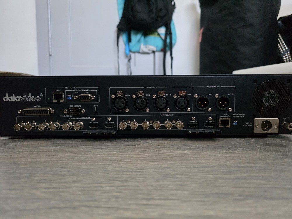 Datavideo SE-2200 Digital Video Switcher with Control Panel