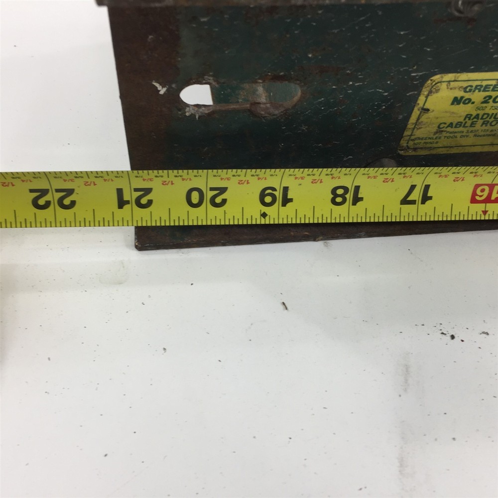 (1) Greenlee 2018-R Radius Cable Roller 21"