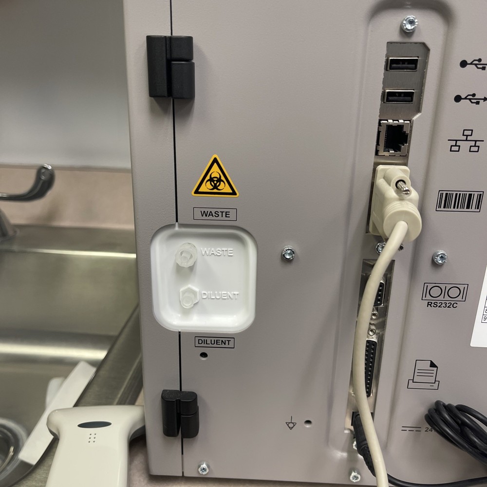 Abbott Cell-Dyn Emerald Hematology Analyzer