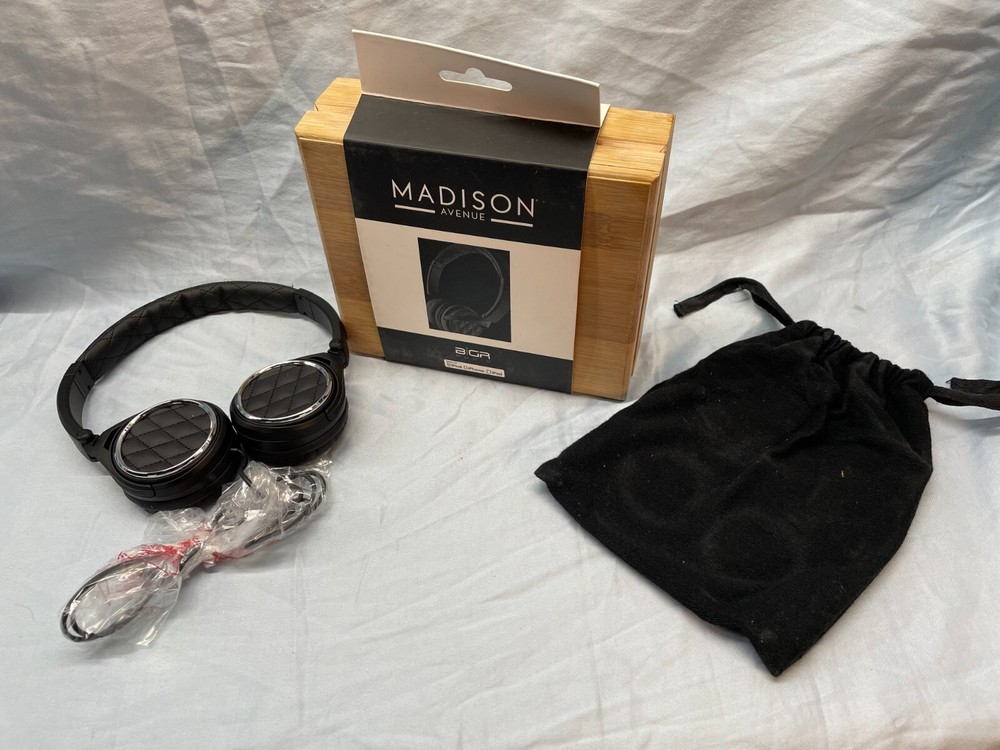 BIGR Audio Madison Avenue Black High End Wired