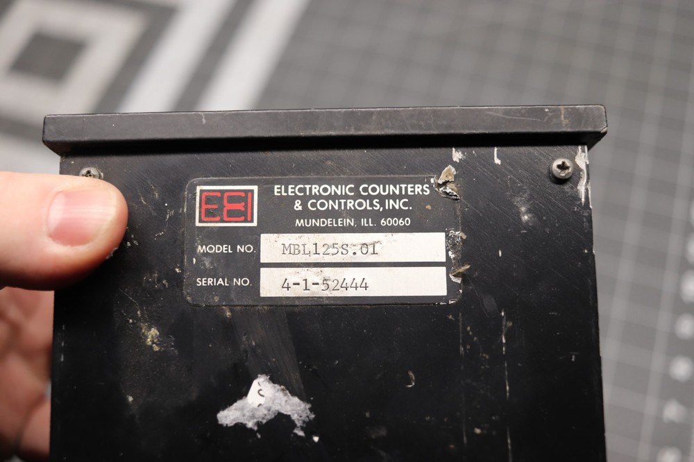 ECCI Electronic Counters & Controls Inc. MBL125S .01 electronic counter