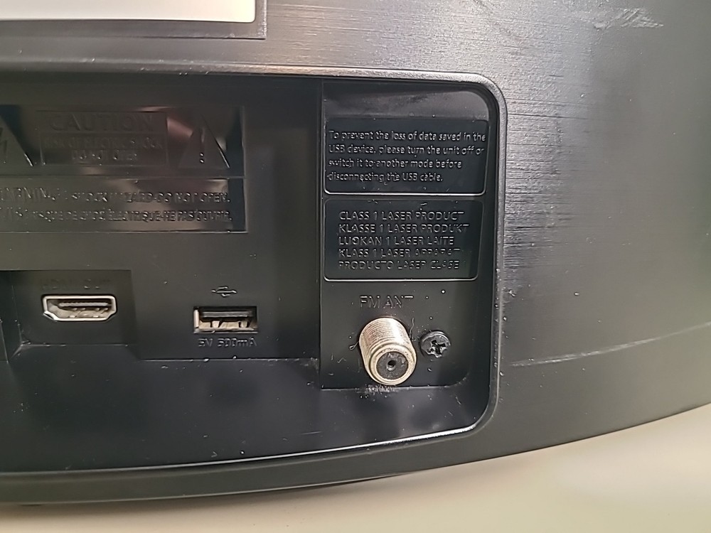 Samsung MM-D470D Micro System DVD CD FM Player ipod Dock No Remote