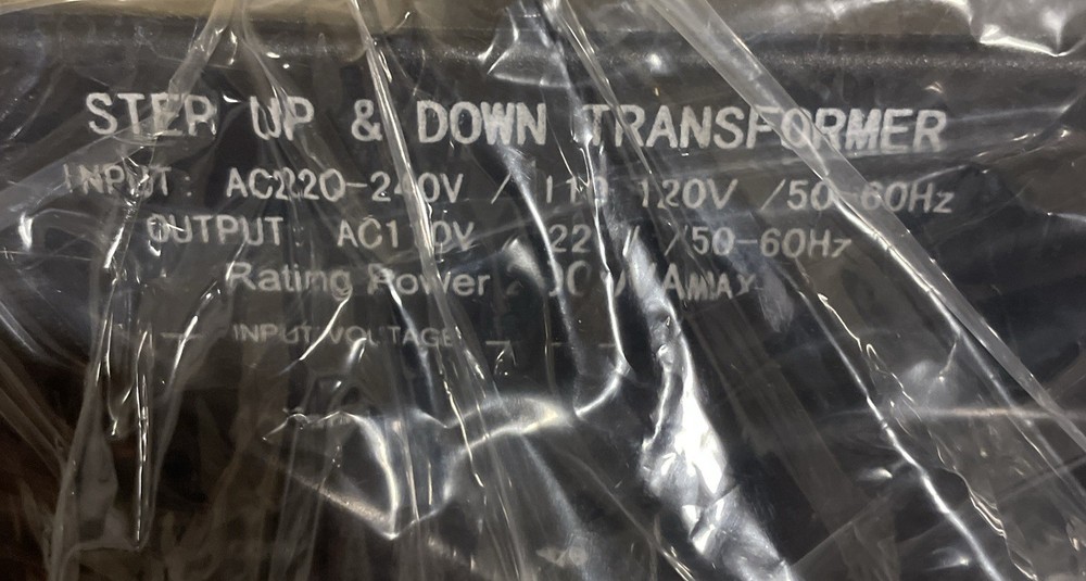ELC T-2000 2000W Step Up Down Voltage Converter Transformer 110V ⇆ 220V