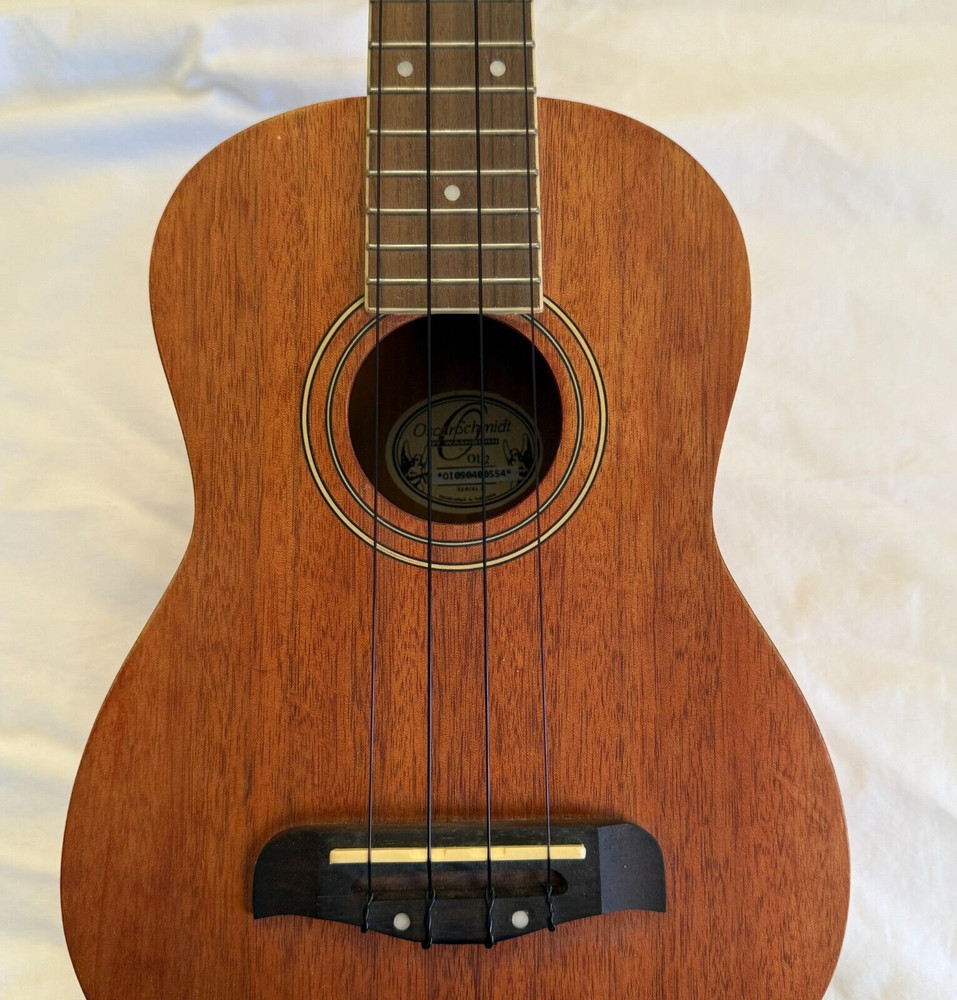 Oskar Schmidt By Washburn Ukulele OU2