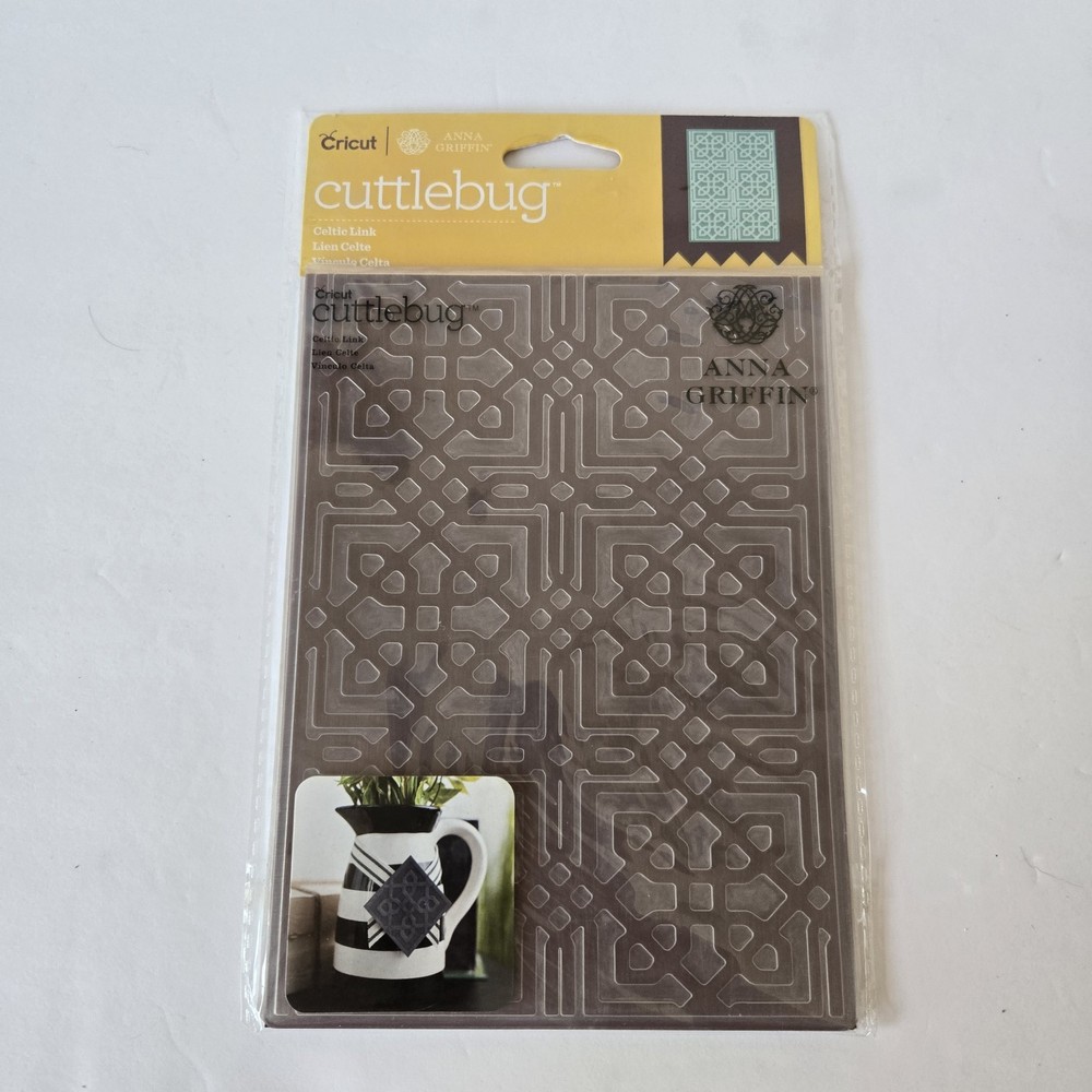 New Anna Griffin Cricut Cuttlebug CELTIC LINK Pattern 5"x7" Embossing Folder
