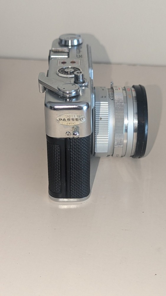 Yashica GS Electra 35 Vintage 35mm Camera Untested