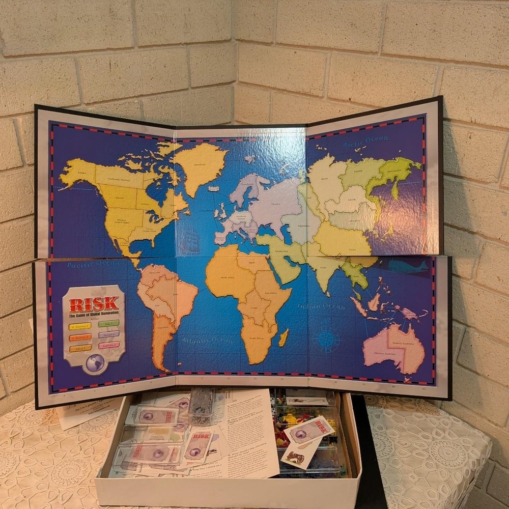 Risk board game 1998 - a classic strategy game...