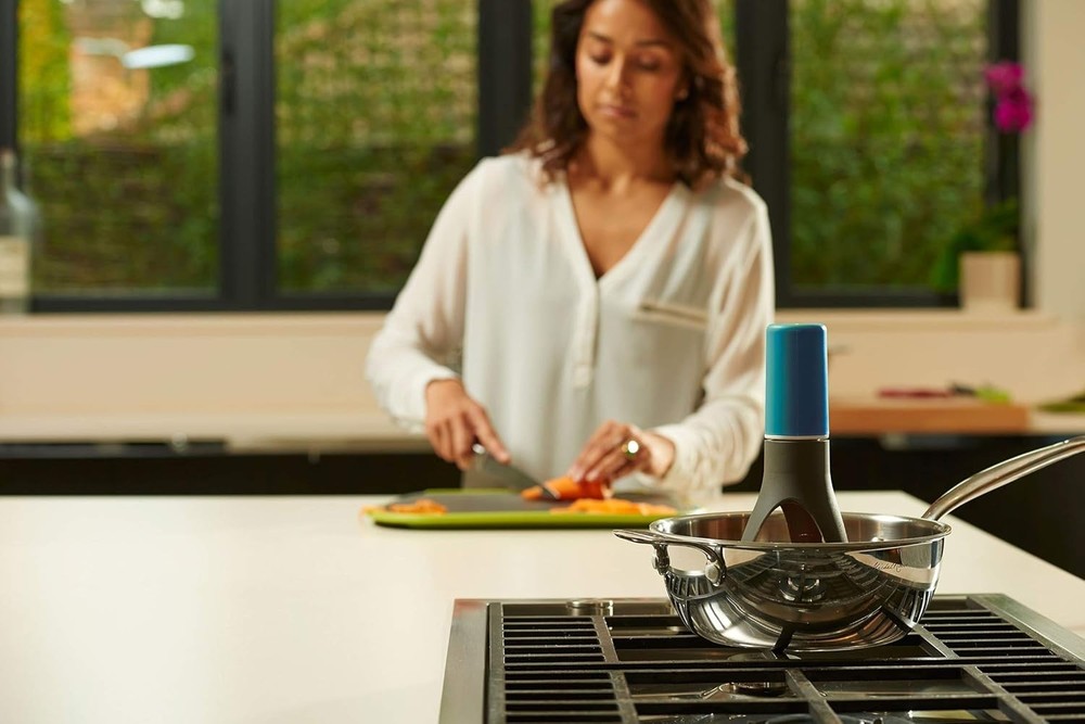 Red LED-Enhanced Automatic Stirrer with Hands-Free Operation - Kitchen Essential