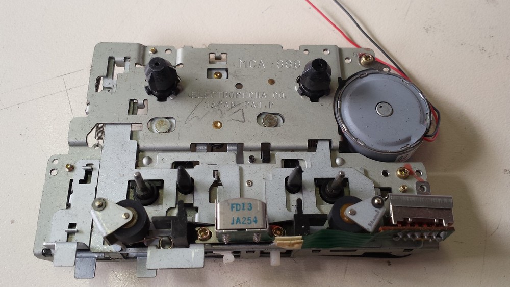 BRAND NEW CASSETTE DRIVE MCA-888 7972