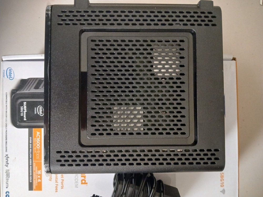 Arris Surfboard SBG10 modem router