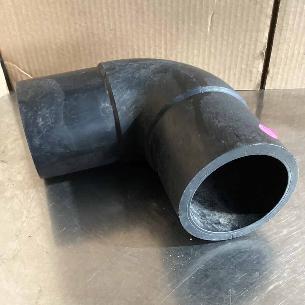 90 Degree Elbow Black 4 IPS, 3.5” Inner 4.5” Outer