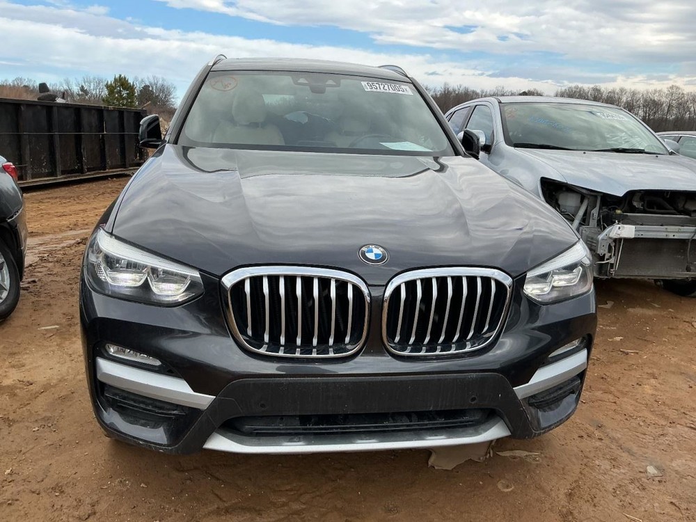 X3 2019 Glove Box 4962446