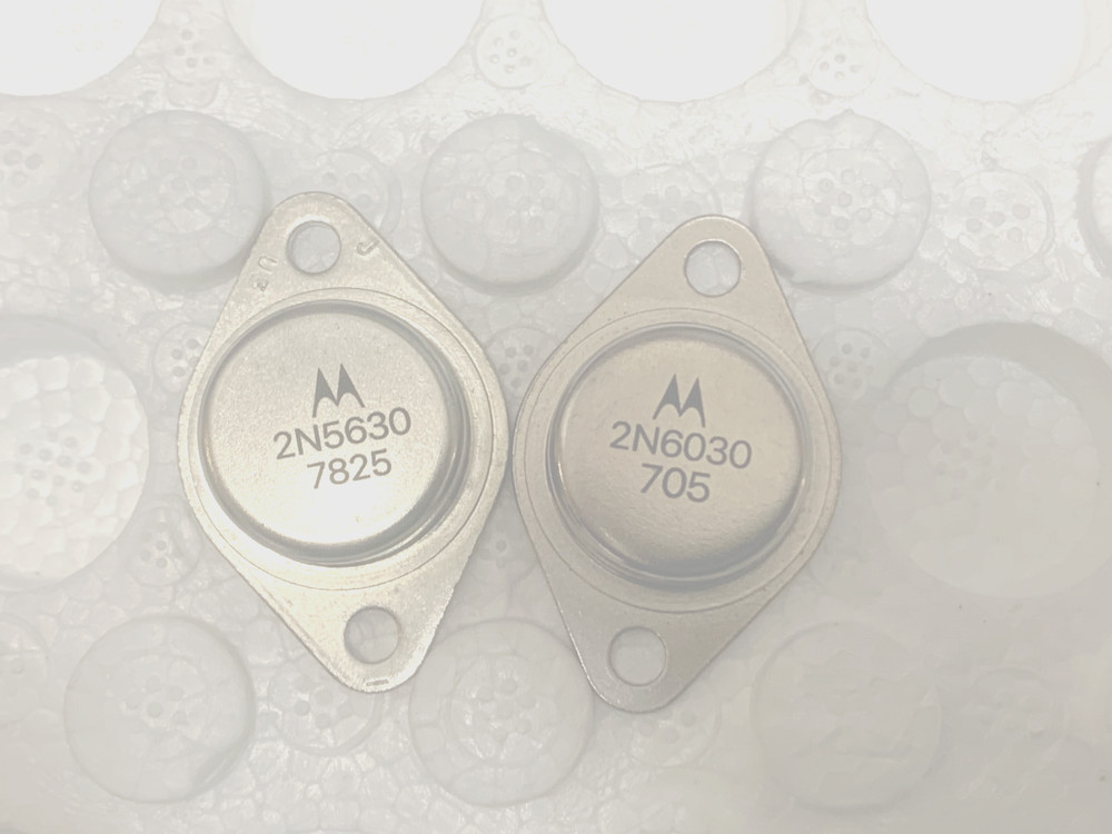 PAIR  2N5630+2N6030 AUDIO OUTPUT  TRANSISTORS  MOTOROLA