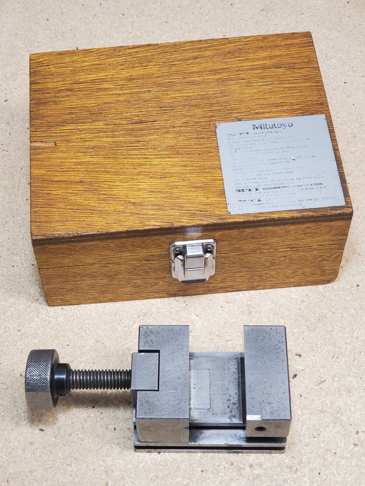 Mitutoyo No. 986-111 percision toolmakers vise