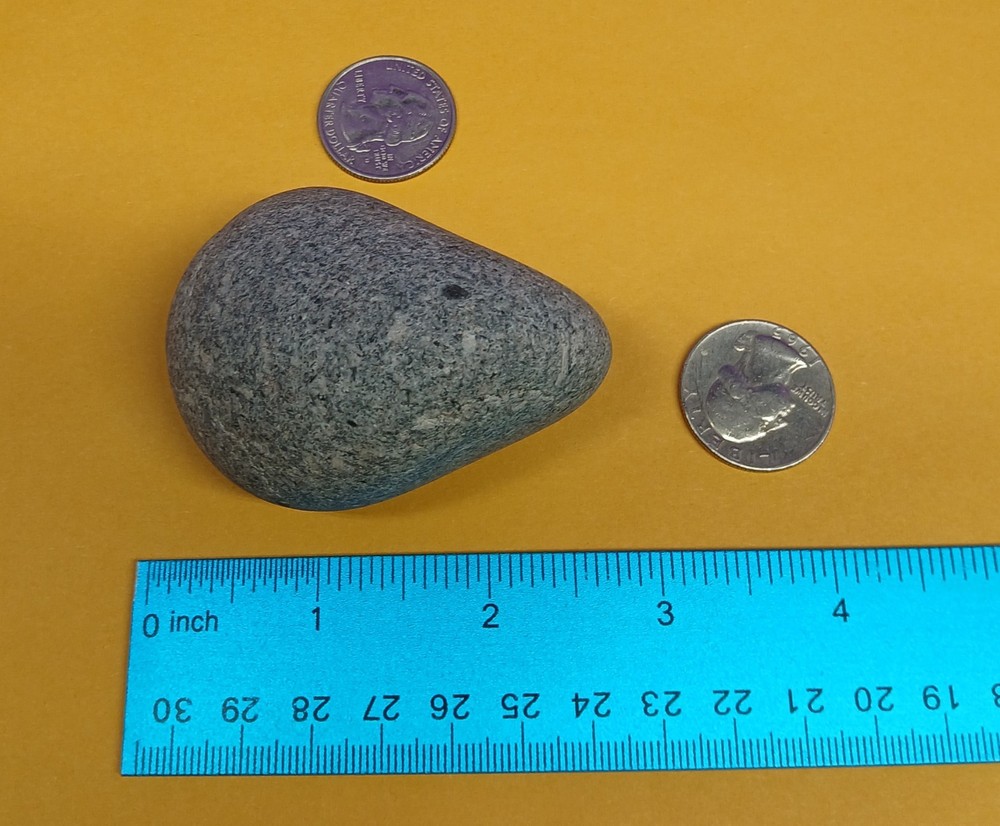 Fluorescent Sodalite ( Yooperlite ) - A Nice Coverage, Bright Stone 5.6 oz