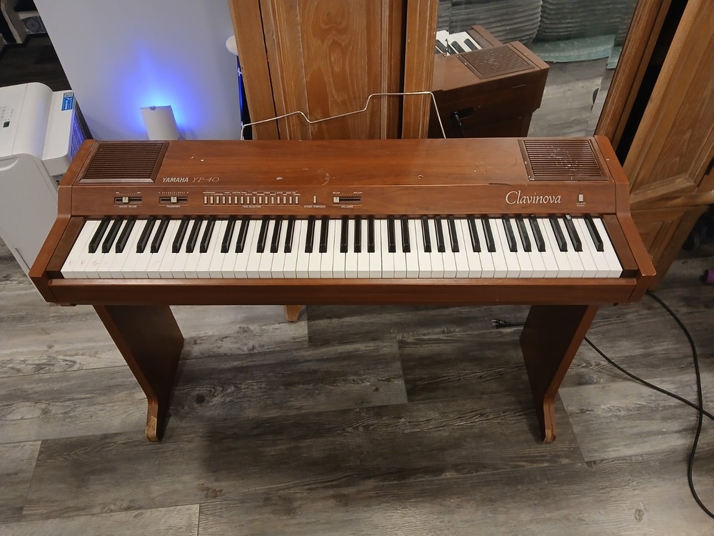 yamaha clavinova yp 40