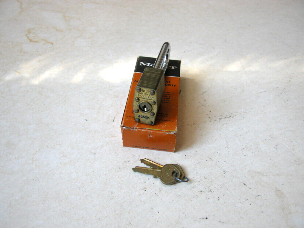 Master Lock Maximum Security Padlock No. 82 2-1/2" Shackle