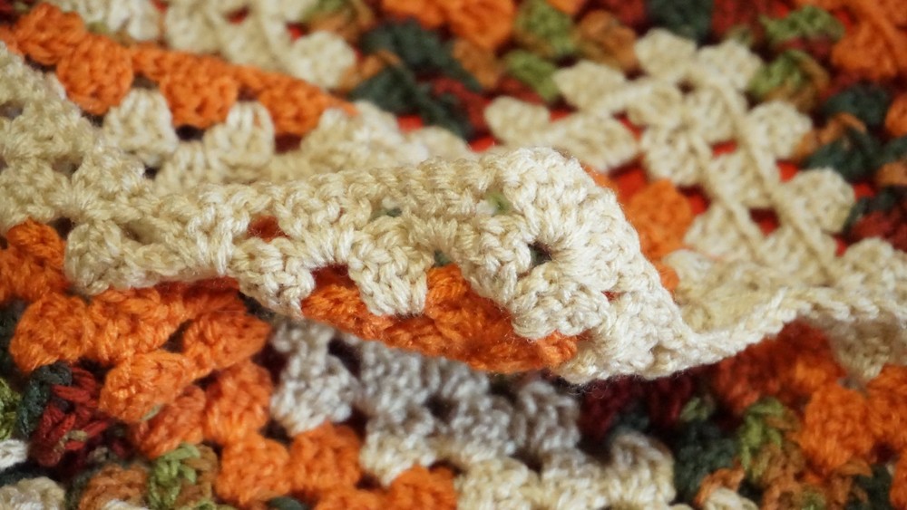 Drop In The Pond Afghan 70x31"