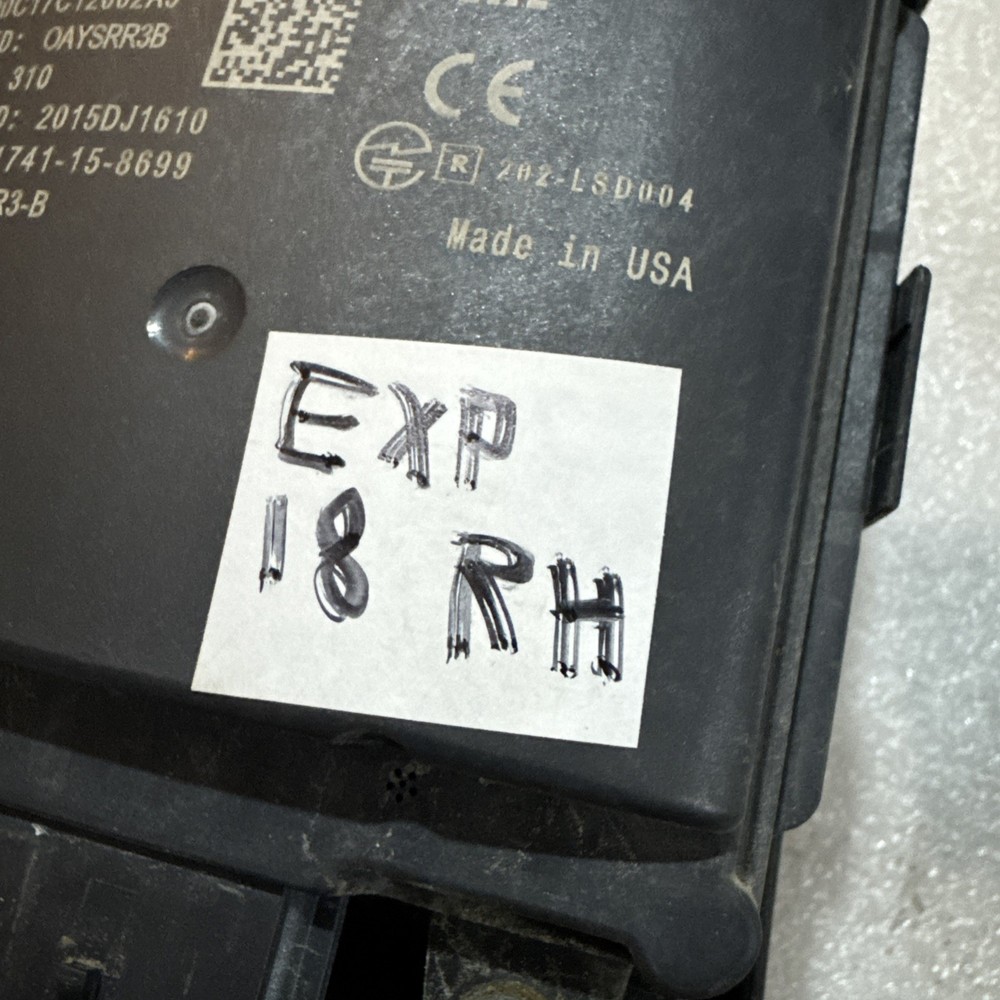 2016-2019 FORD EXPLORER Blind SPOT SENSOR right side OEM￼