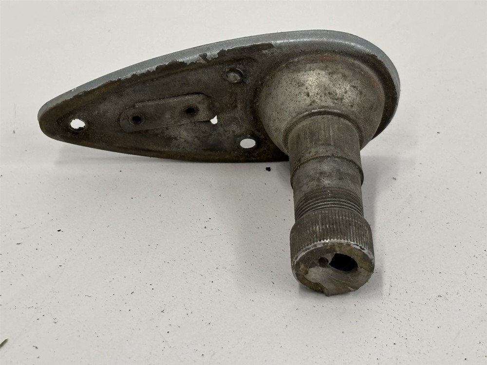 Luscombe Model 8 Grimes Model E NAV Navigation Wing Tip Light Retainer Base