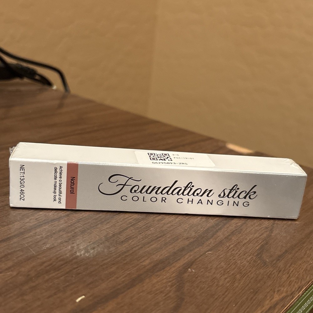 COLOR CHANGING FOUNDATION STICK
