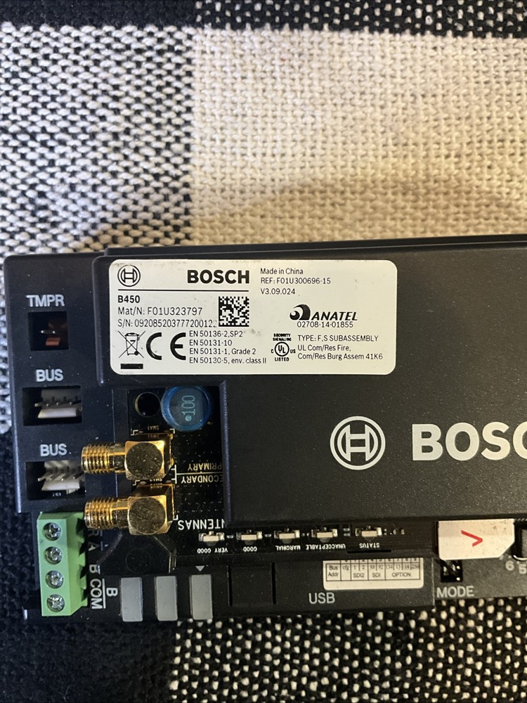 Bosch B450 Conettix Plug-Communicator Module Interface
