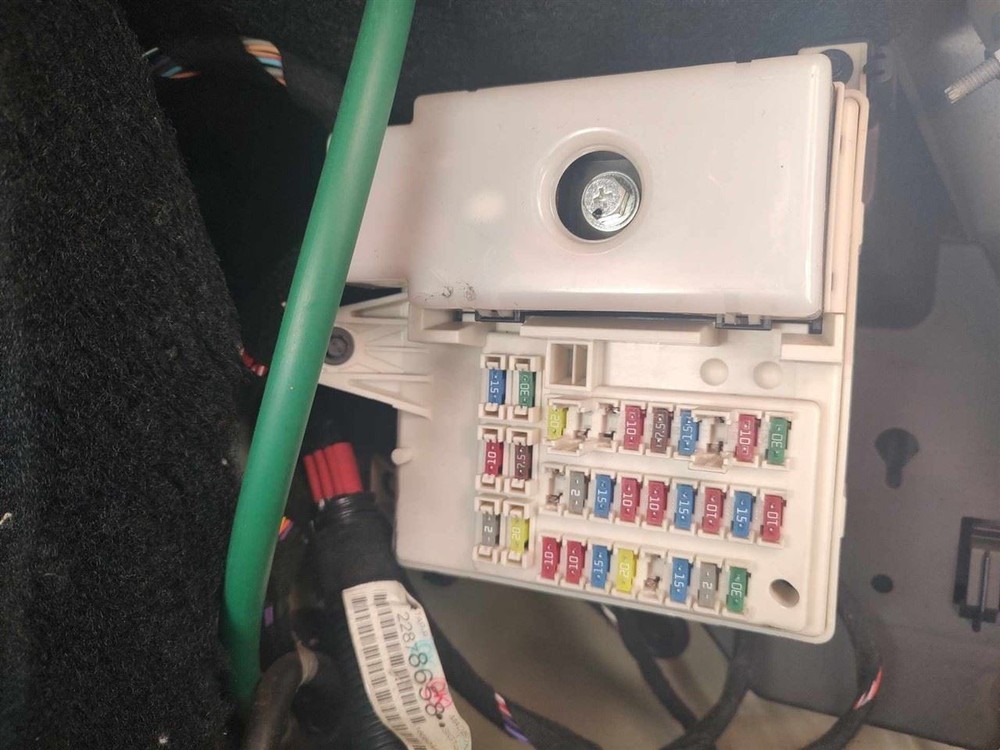 CTS       2012 Fuse Box Cabin 6468